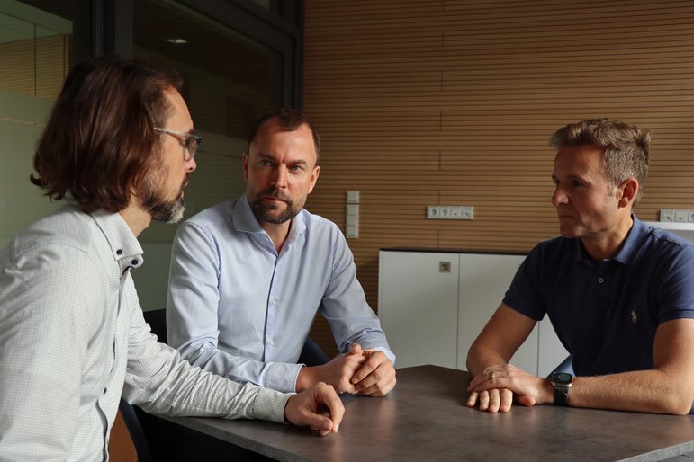 Amcopia_C_Amcopia (2)